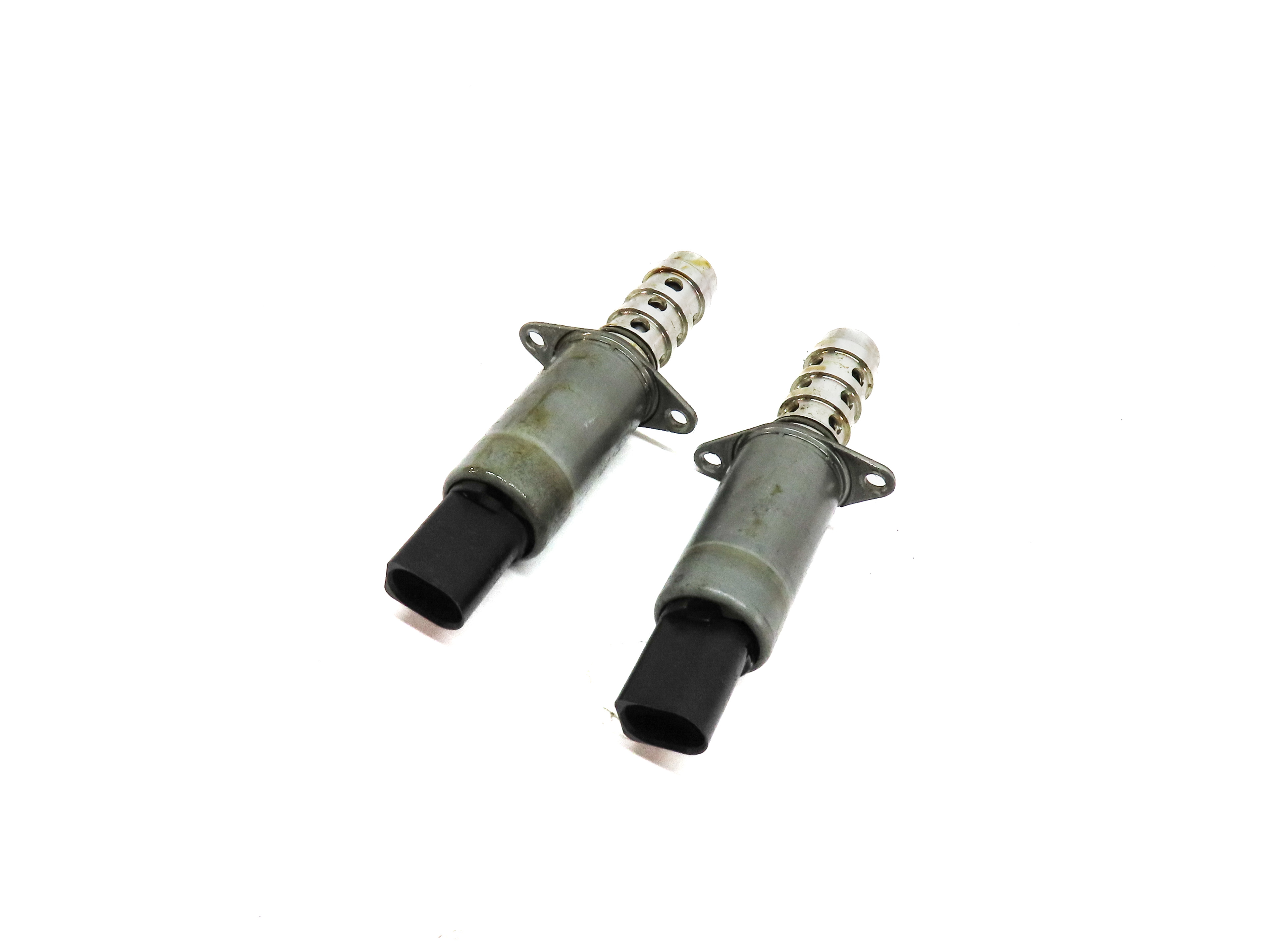 2011 PORSCHE CAYENNE (958) 3.6L VR6 NATURALLY ASPIRATED ENGINE VVT SOLENOID SET2 — exact item pictured